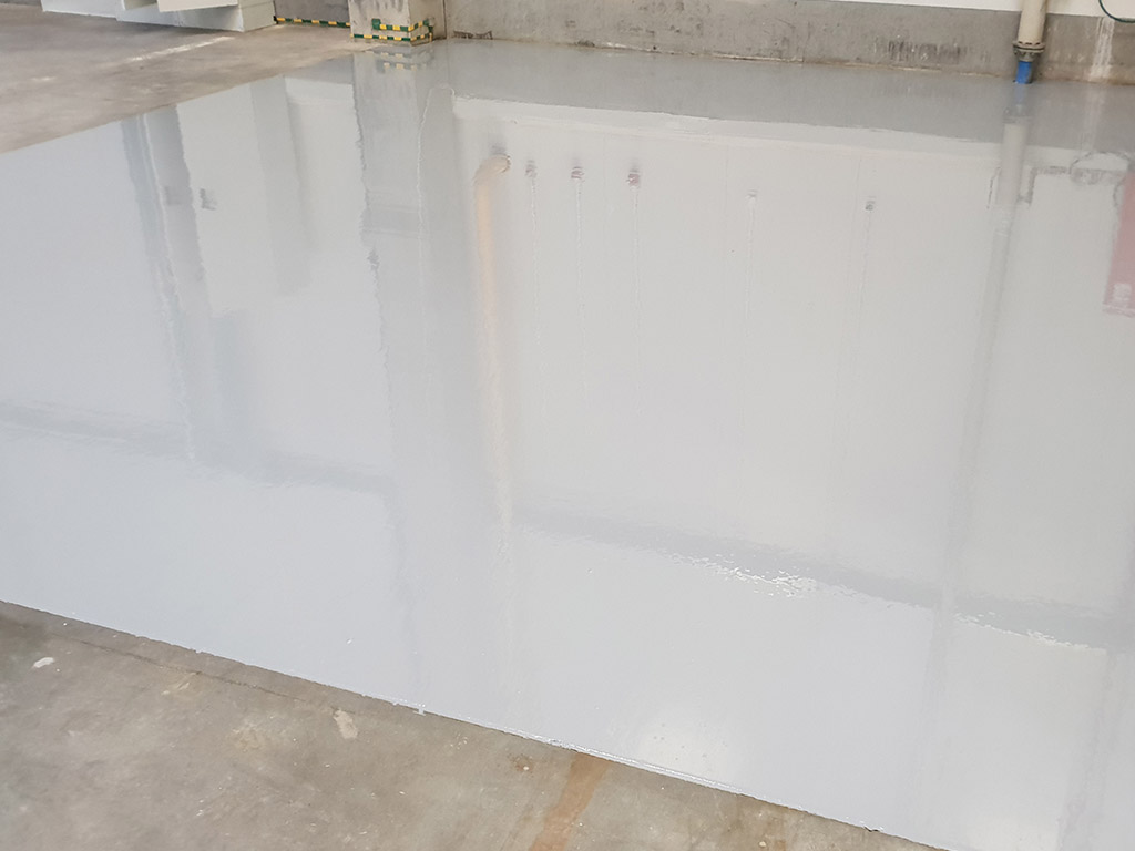 Naprawa części posadzki żywicą epoksydową