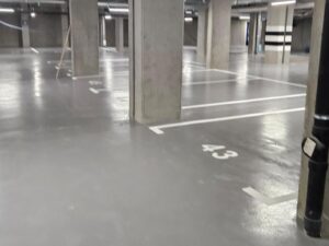 SPRO Sp. z o.o. Posadzki przemysłowe żywiczne epoksydowe Naprawy betonu Szlifowanie powierzchni Dylatacje chemoodporne
